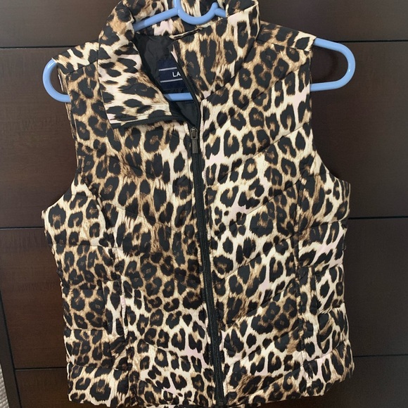 Lands' End Jackets & Blazers - 🐆TRENDING - LEOPARD PRINT PUFFER VEST